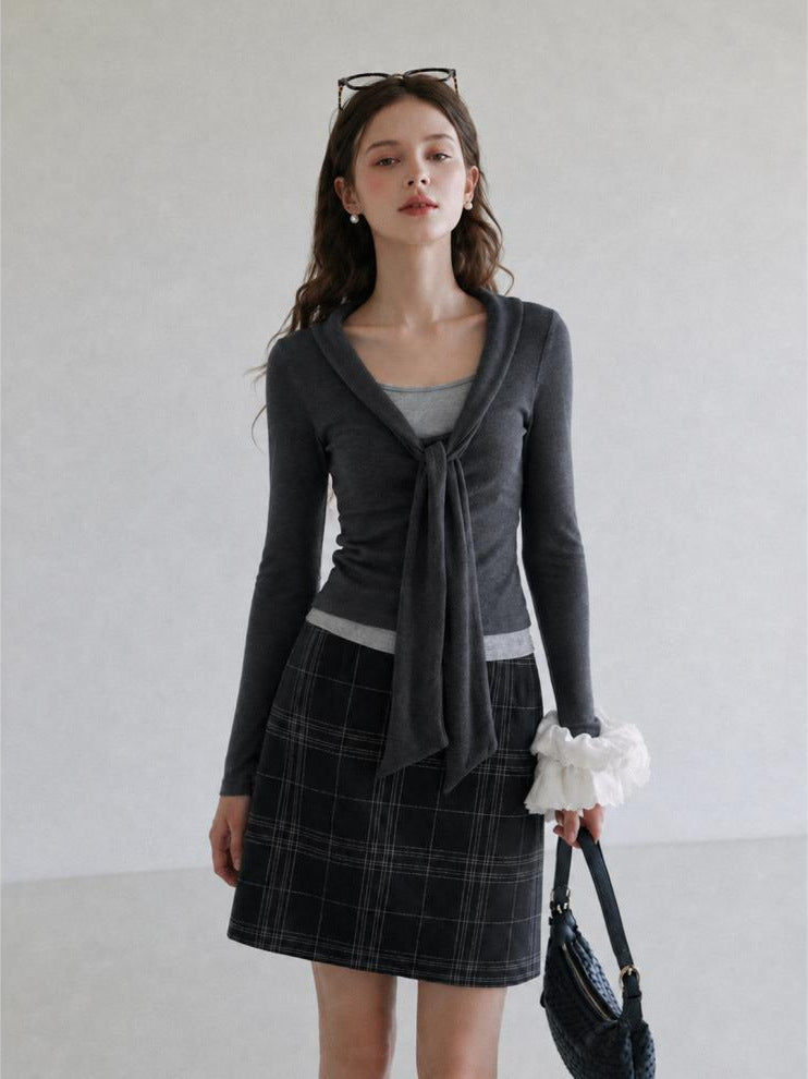 long-sleeved T-shirt